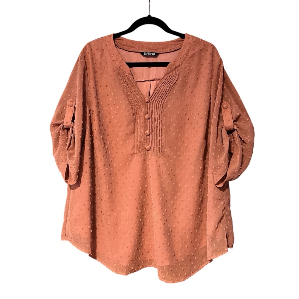 Bloomchic blouse womens 18-20 dusty pink Swiss dot vneck flowy roll short sleeve